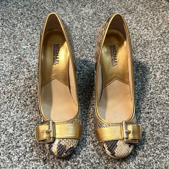 Michael Kors faux snakeskin print heels - Picture 2 of 6